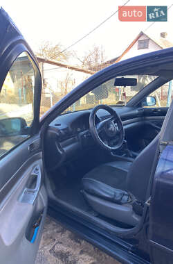 Седан Audi A4 1999 в 