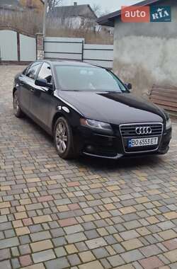 Седан Audi A4 2011 в Волочиську