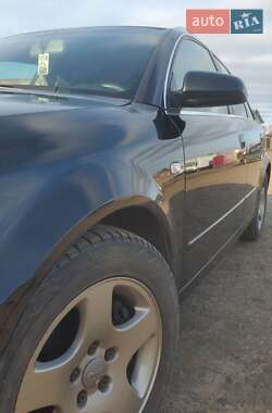 Универсал Audi A4 2004 в 