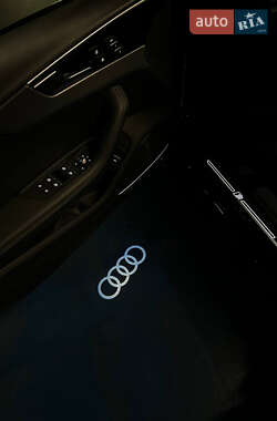 Седан Audi A4 2022 в Києві