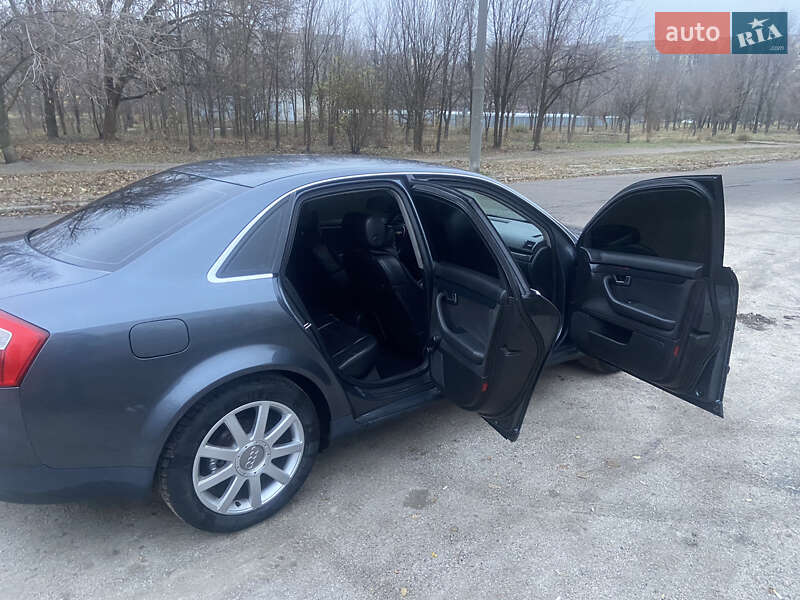 Седан Audi A4 2001 в Желтых Водах