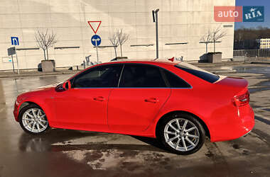 Седан Audi A4 2013 в 