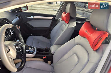 Седан Audi A4 2013 в 