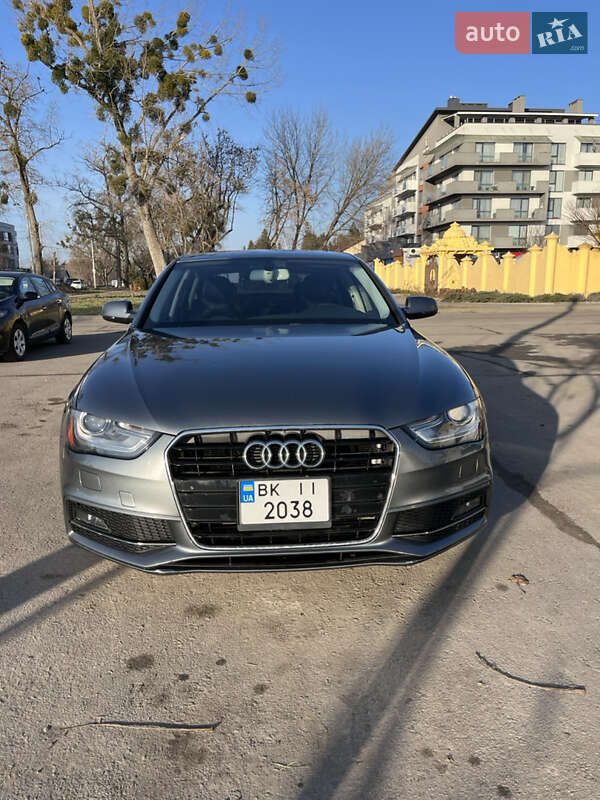 Audi A4 2014