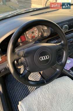 Седан Audi A4 2000 в 