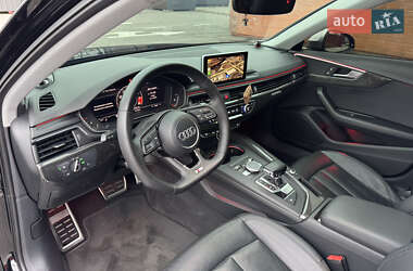 Седан Audi A4 2015 в Киеве