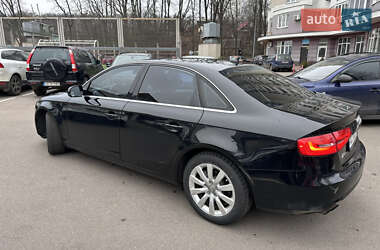 Седан Audi A4 2013 в 