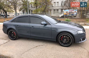 Седан Audi A4 2011 в Одесі