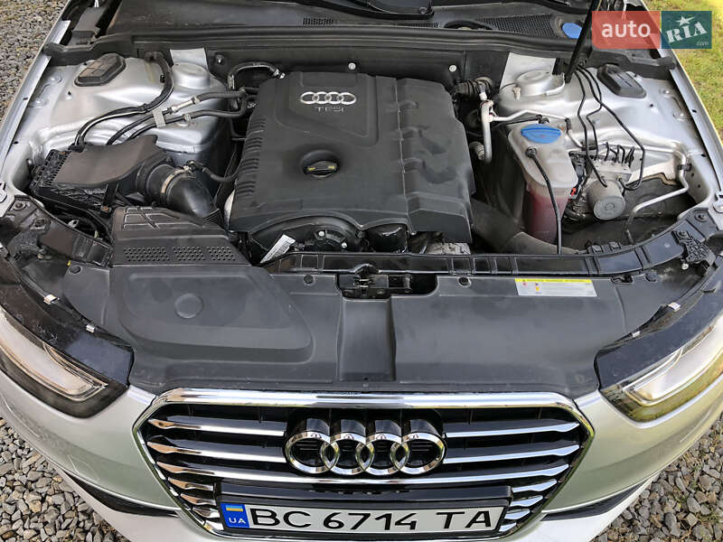 Седан Audi A4 2014 в Львове