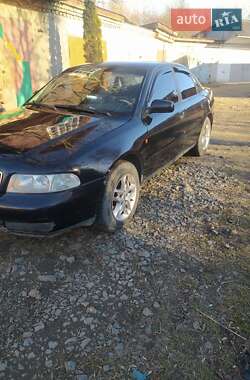 Седан Audi A4 1995 в 