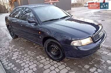 Седан Audi A4 1997 в 