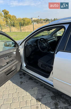 Универсал Audi A4 2004 в 
