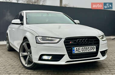 Седан Audi A4 2013 в Дніпрі