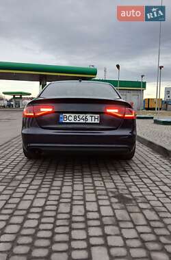 Седан Audi A4 2012 в 