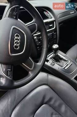 Седан Audi A4 2012 в 