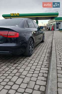 Седан Audi A4 2012 в 