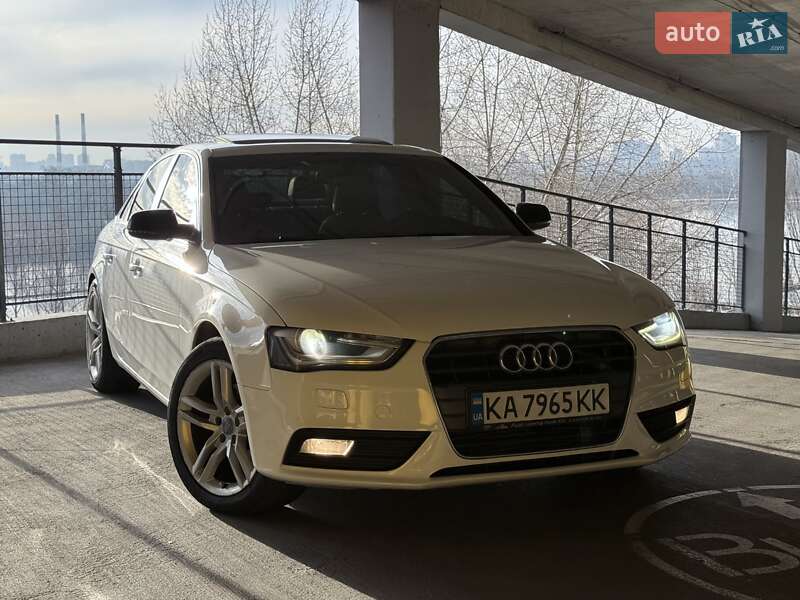 Седан Audi A4 2012 в Днепре