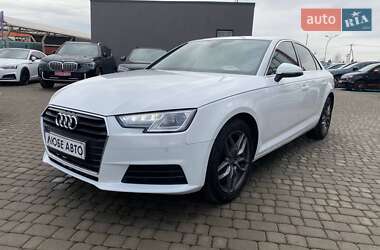 Седан Audi A4 2019 в Львові