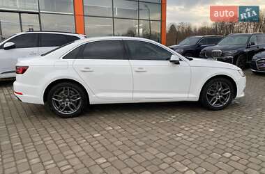 Седан Audi A4 2019 в Львові