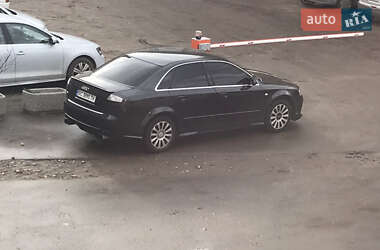Седан Audi A4 2004 в 