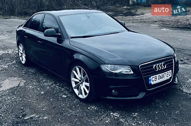 Седан Audi A4 2008 в Мені