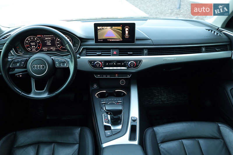 Седан Audi A4 2016 в Мукачево