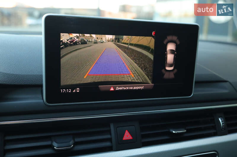 Седан Audi A4 2016 в Мукачево