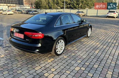 Седан Audi A4 2015 в Луцьку