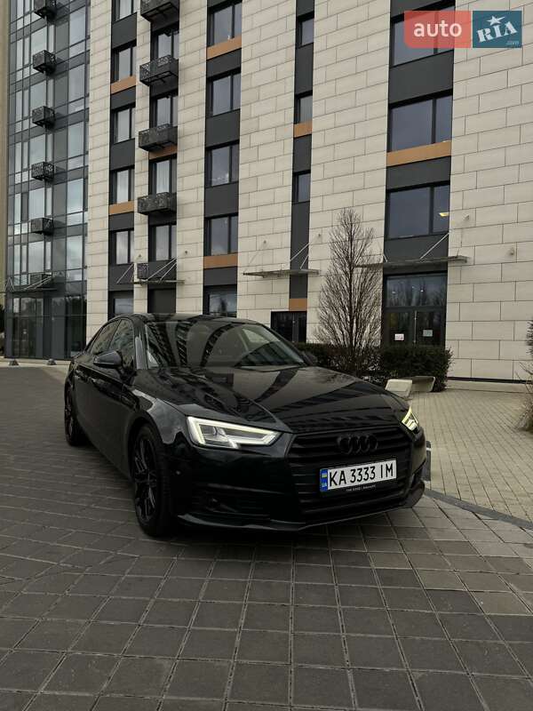 Универсал Audi A4 2018 в Киеве