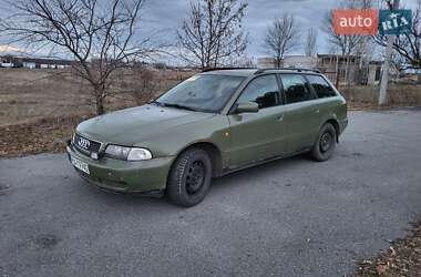 Універсал Audi A4 1999 в Дніпрі