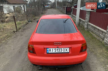 Седан Audi A4 1996 в Гоще