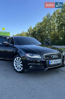 Седан Audi A4 2010 в Ивано-Франковске