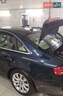 Седан Audi A4 2011 в 