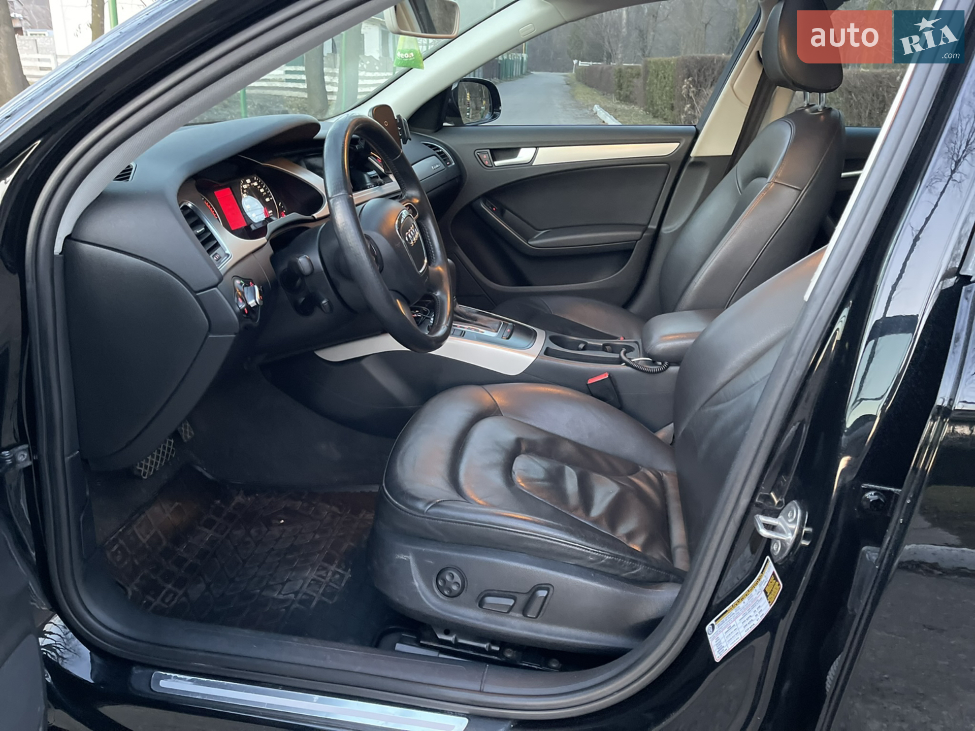 2010 Audi A4 - мініатюра 8