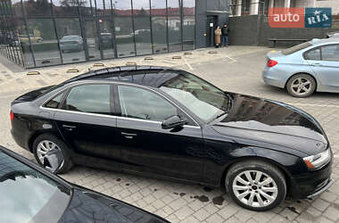 Седан Audi A4 2012 в Львові