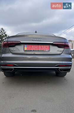 Седан Audi A4 2022 в Києві