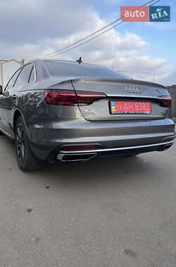 Седан Audi A4 2022 в Києві