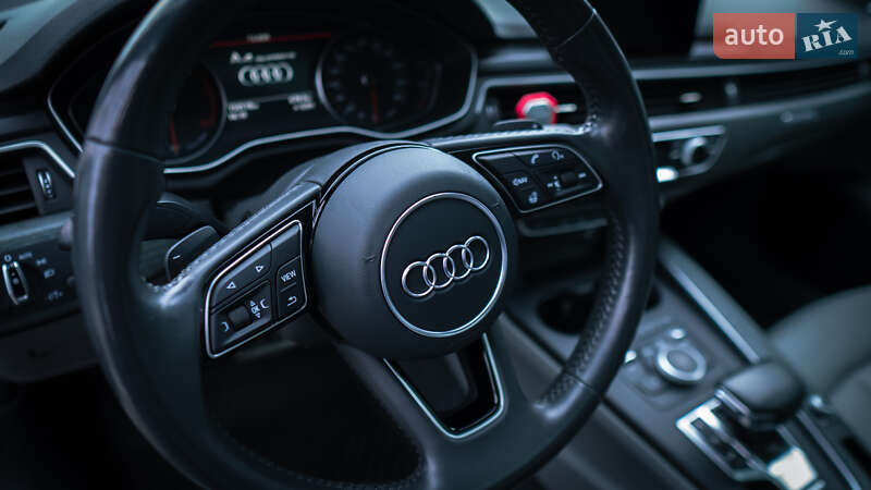 Седан Audi A4 2017 в Киеве