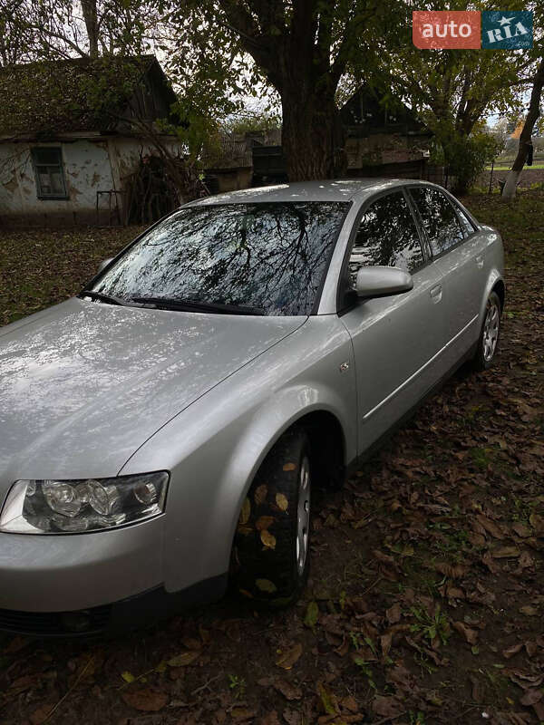 Седан Audi A4 2002 в 