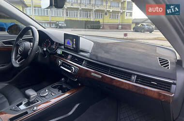 Седан Audi A4 2018 в 