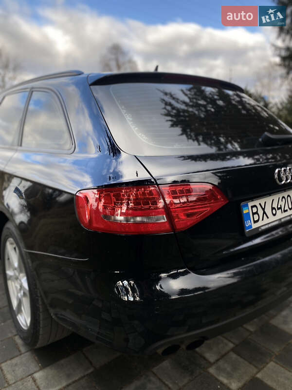 Универсал Audi A4 2011 в Староконстантинове