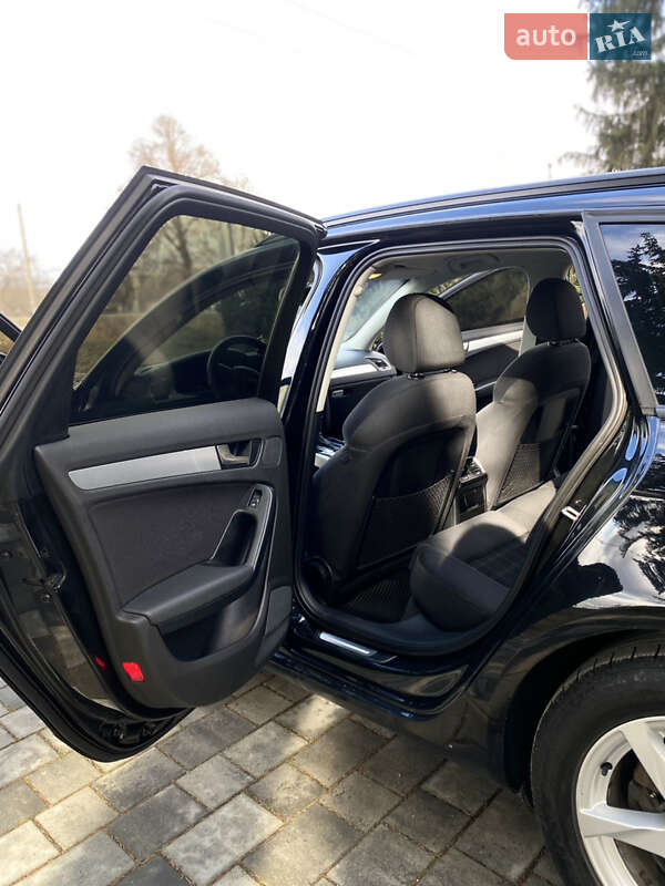 Универсал Audi A4 2011 в Староконстантинове