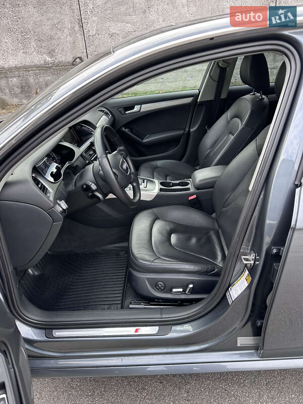 Седан Audi A4 2014 в Киеве