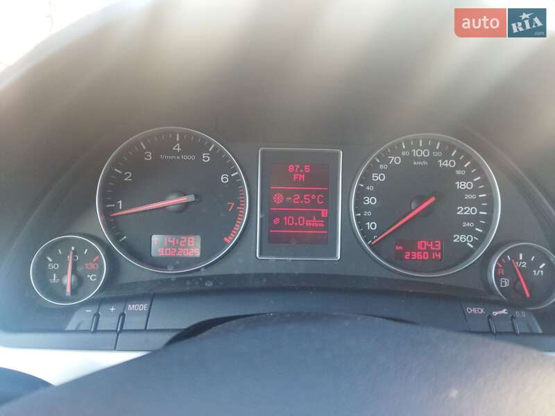 Седан Audi A4 2003 в Борщеве