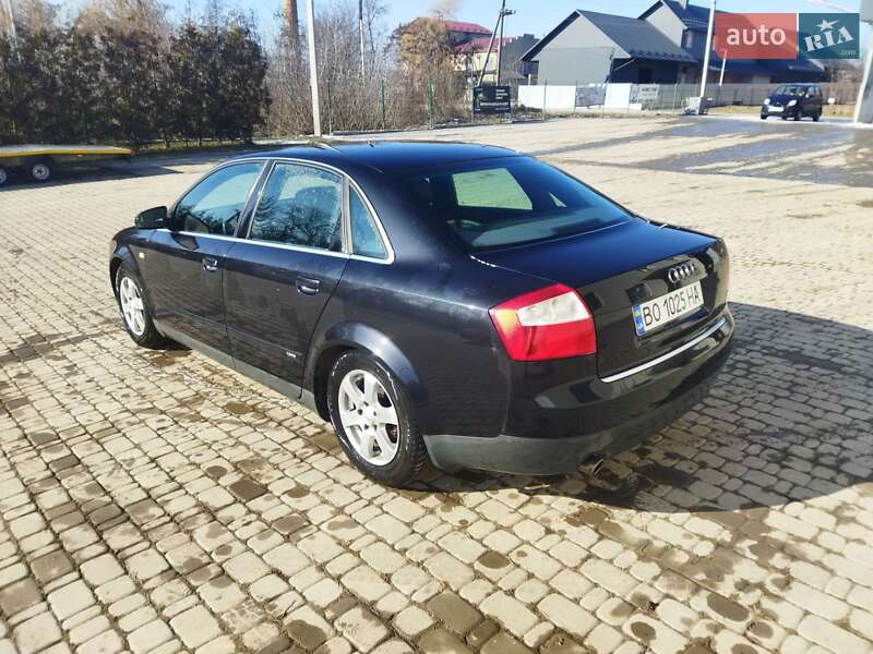 Седан Audi A4 2003 в Борщеве