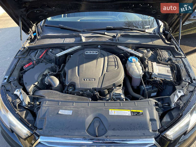 Седан Audi A4 2018 в Киеве