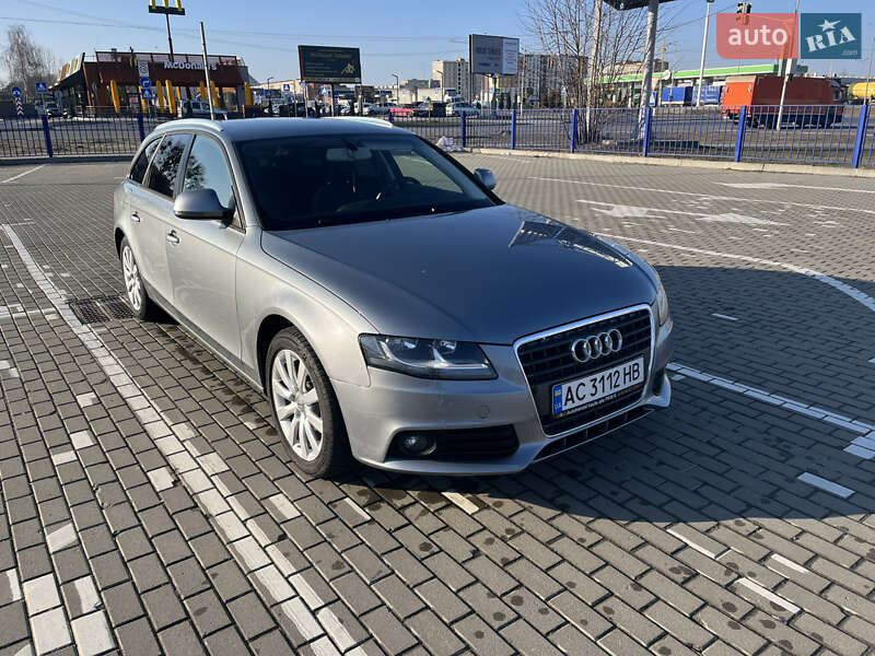 Універсал Audi A4 2009 в 
