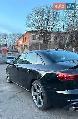 Седан Audi A4 2023 в 