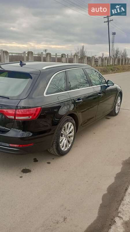 Универсал Audi A4 2017 в Рени