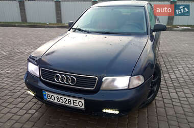 Седан Audi A4 1995 в Бережанах